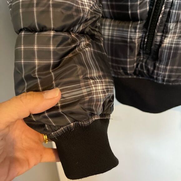 Gap Black and White Plaid Puffer Bomber Jacket.Size M - Picture 11 of 16